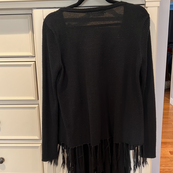 Women’s size Medium black RD style fringed sweater. - Picture 6 of 7